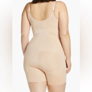 Spanx Seamless OnCore Open Bust Mid Thigh‎ Bodysuit Shapewear